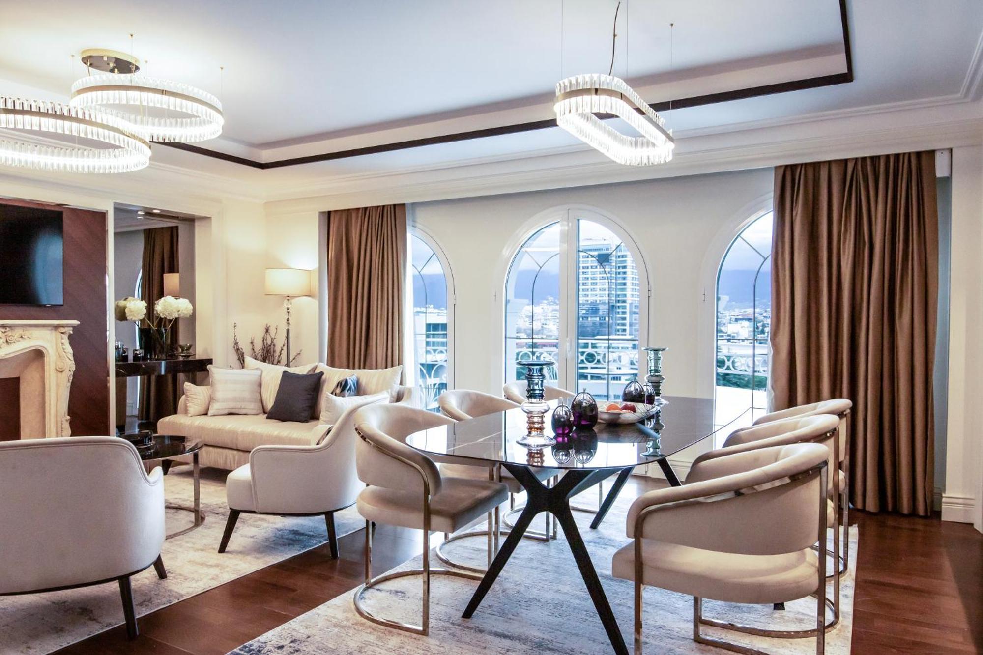 Xheko Imperial Luxury Hotel & Spa ティラナ エクステリア 写真 The interior of a suite at the Mandarin Oriental, Munich
