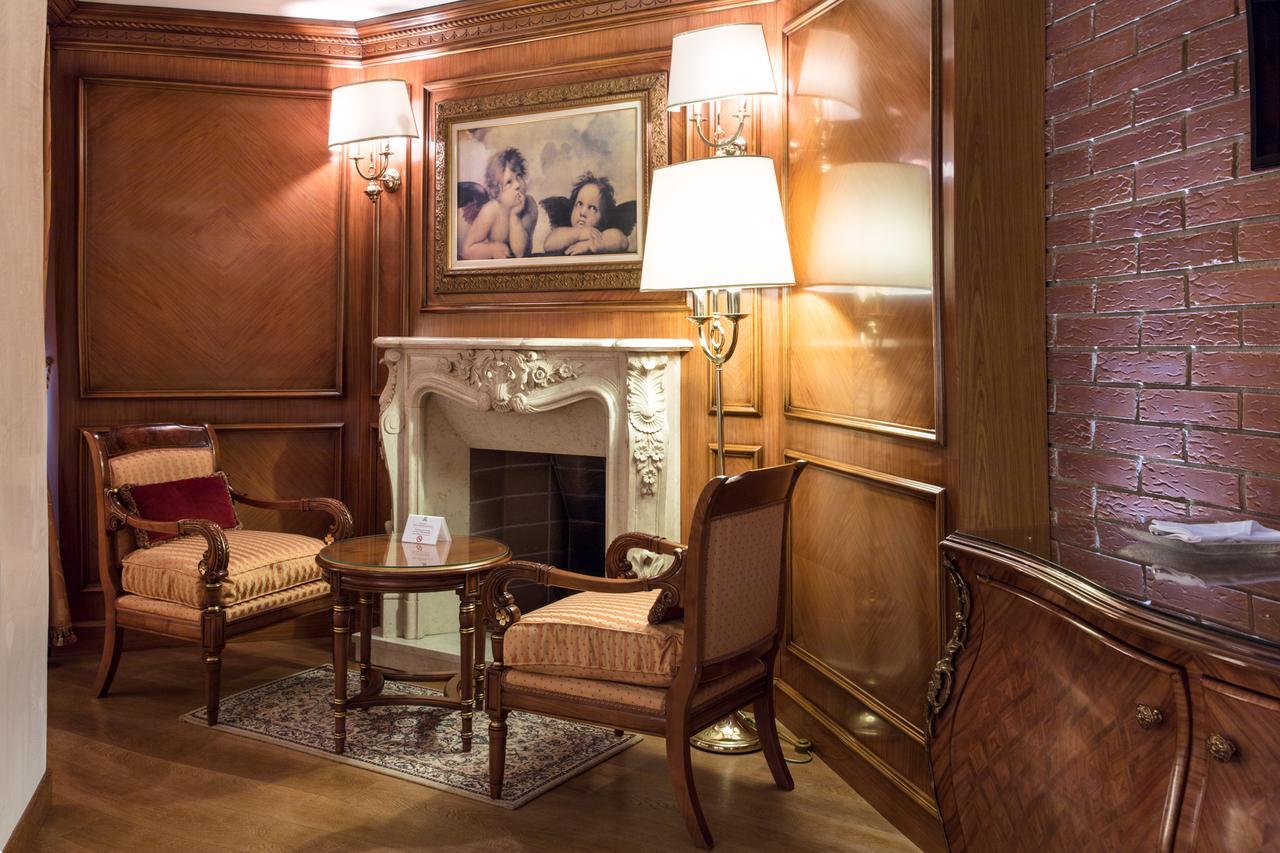 Xheko Imperial Luxury Hotel & Spa ティラナ エクステリア 写真 Interior of the hotel
