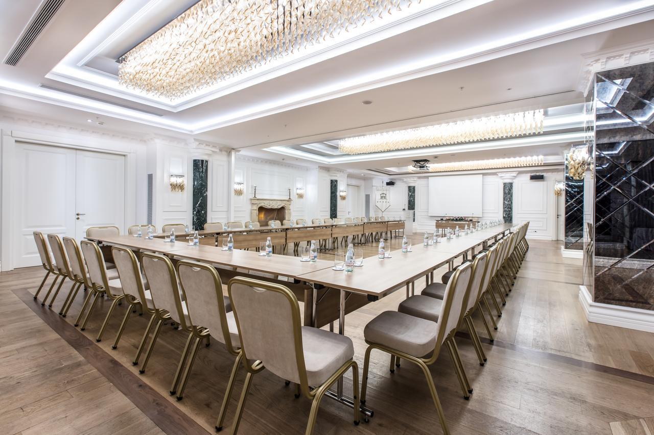 Xheko Imperial Luxury Hotel & Spa ティラナ エクステリア 写真 The meeting room